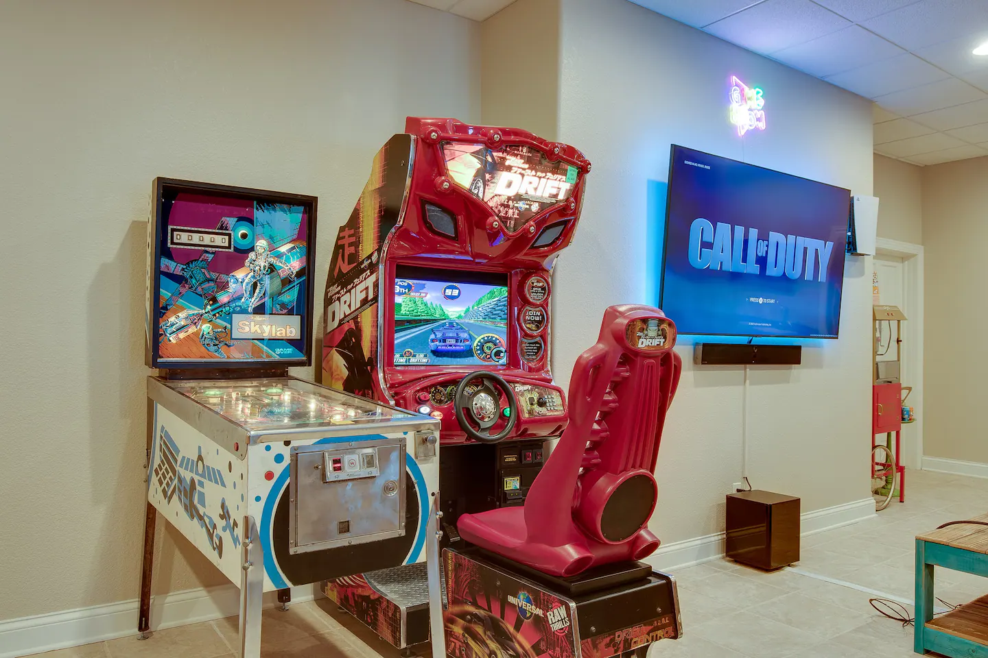 Top notch gaming room for fun