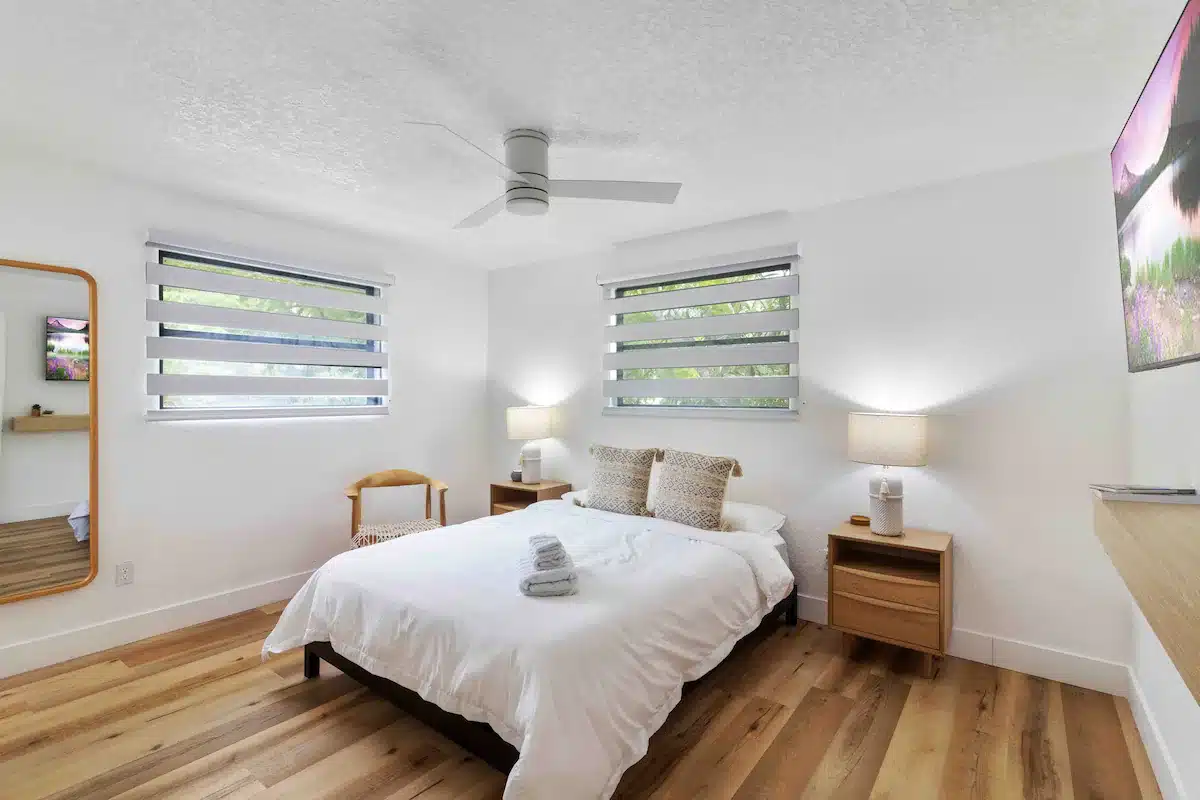 4 large bedrooms with very comfortable queen sized beds